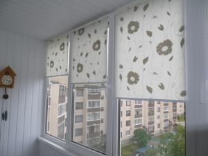 Установка рулонных штор на пластиковые окна в Чебоксарах